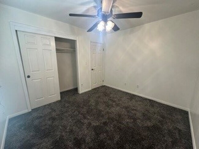Building Photo - Must-see home located in the Northwest, SOLAR!!