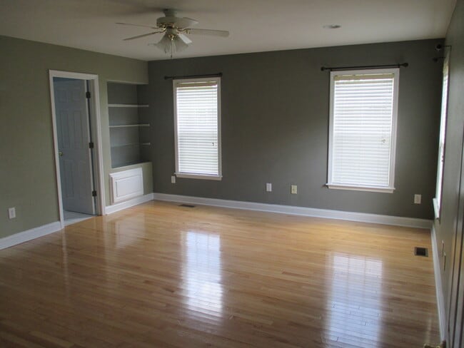 Building Photo - 101 Serenity Ct