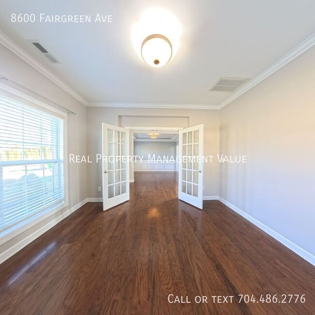 Building Photo - 8600 Fairgreen Avenue