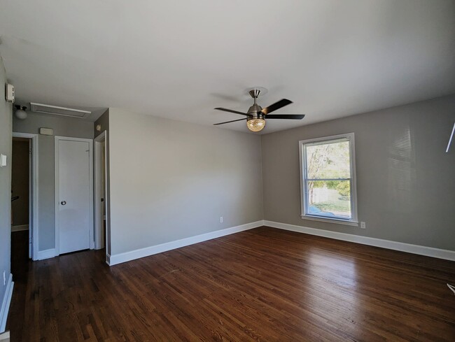 Building Photo - 6612 Woodstream Dr