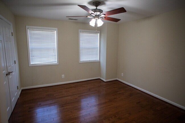 Building Photo - 1357 N Van Dorn St
