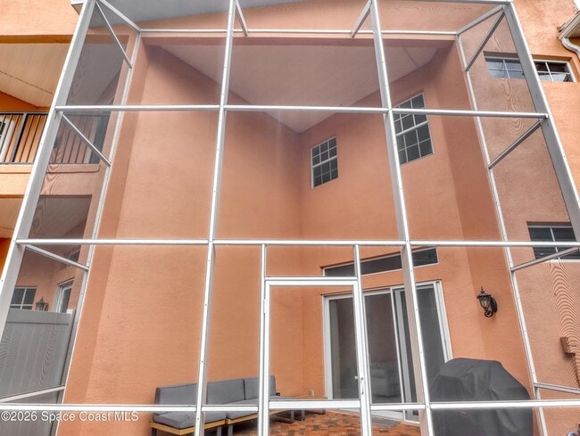 Building Photo - 118 Mediterranean Way