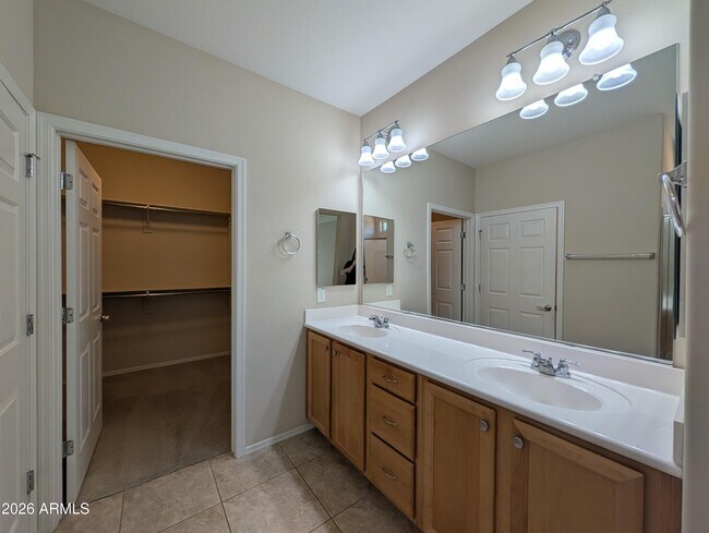 Building Photo - 5631 Cinder Brk Wy