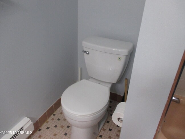 Building Photo - 111B Edinburgh Ln