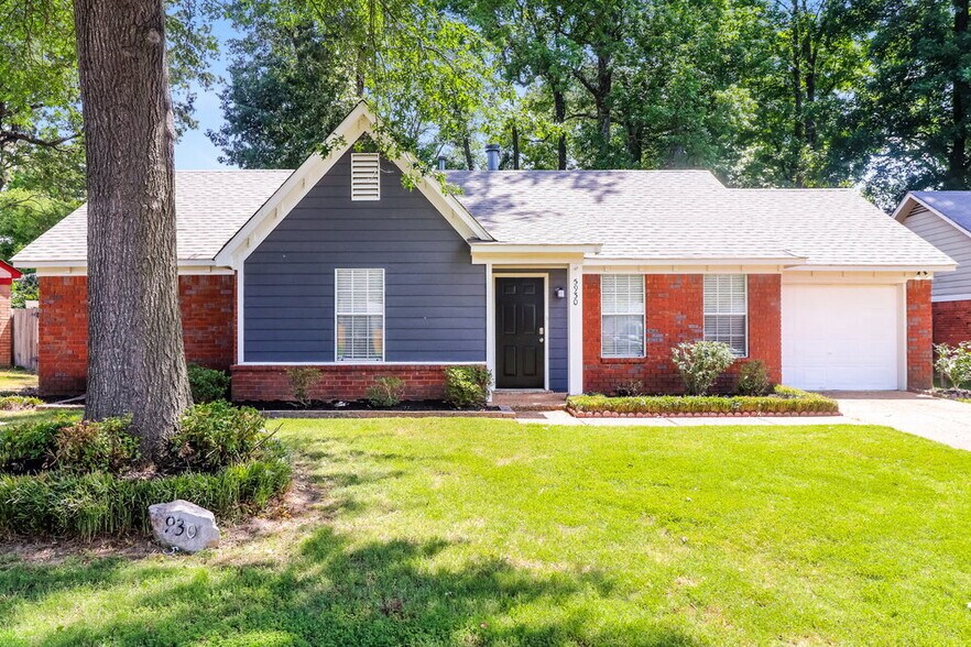 Primary Photo - 5930 Garden Ridge Dr