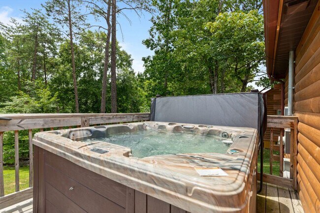 Building Photo - 1150 Pinyon Cir