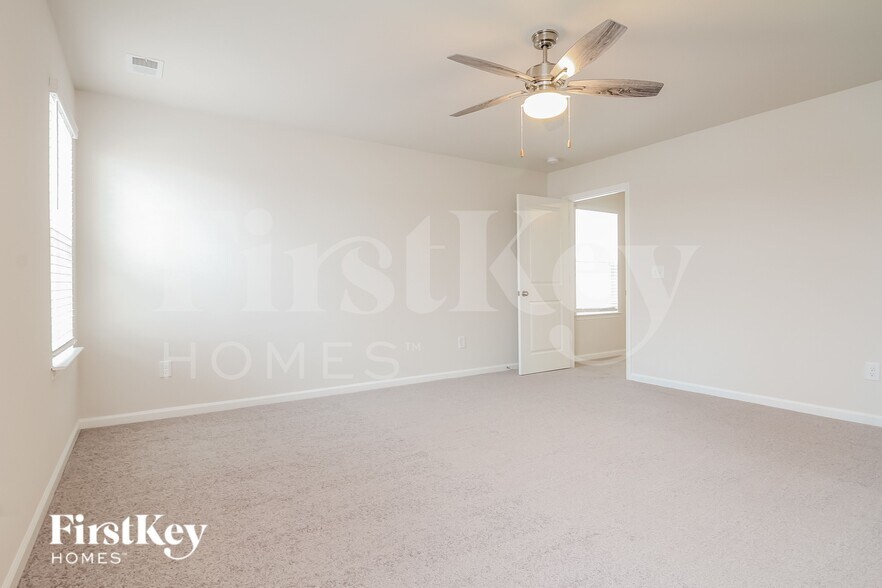 Building Photo - 604 Goldburn Wy