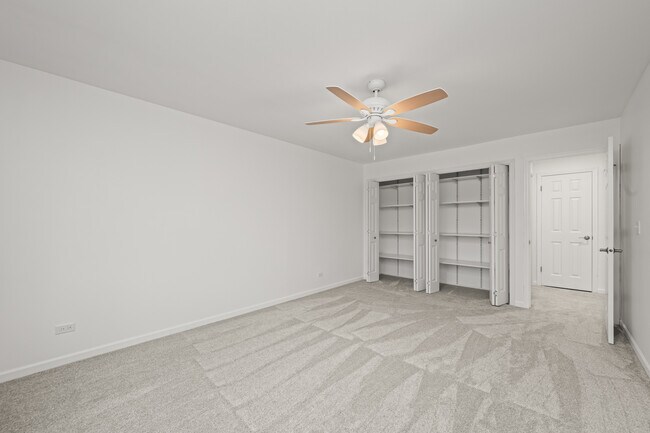 Building Photo - 715 Falcon Dr