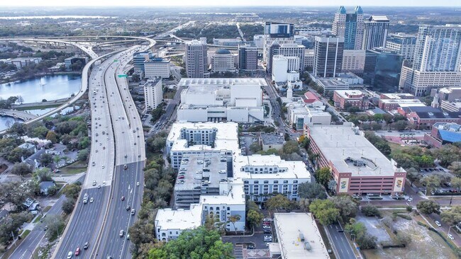 Building Photo - 202 E South St