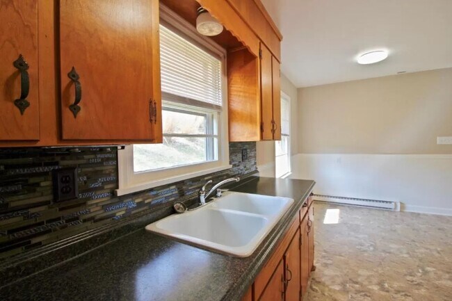 Building Photo - 5621 Bridlewood Dr