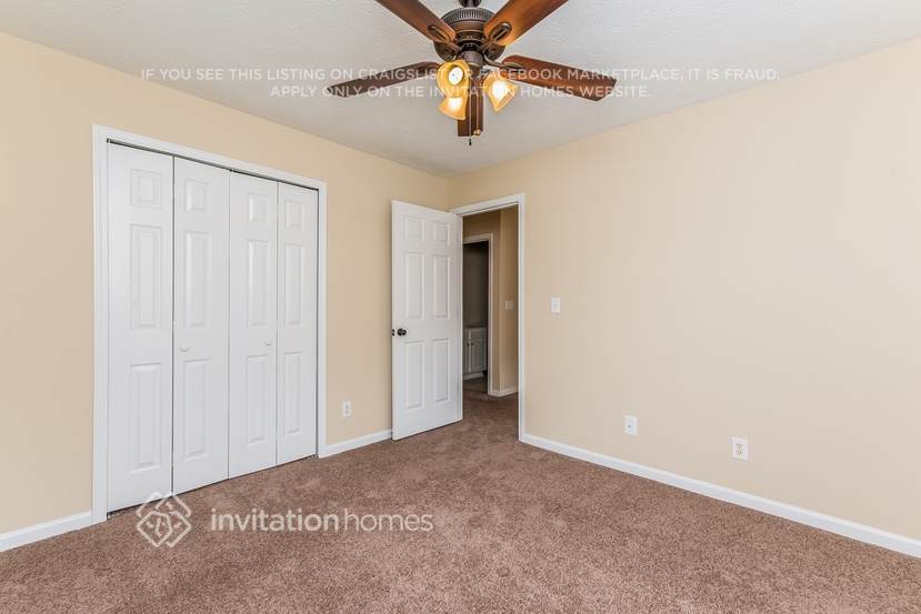 Building Photo - 1040 Deer Hollow Dr