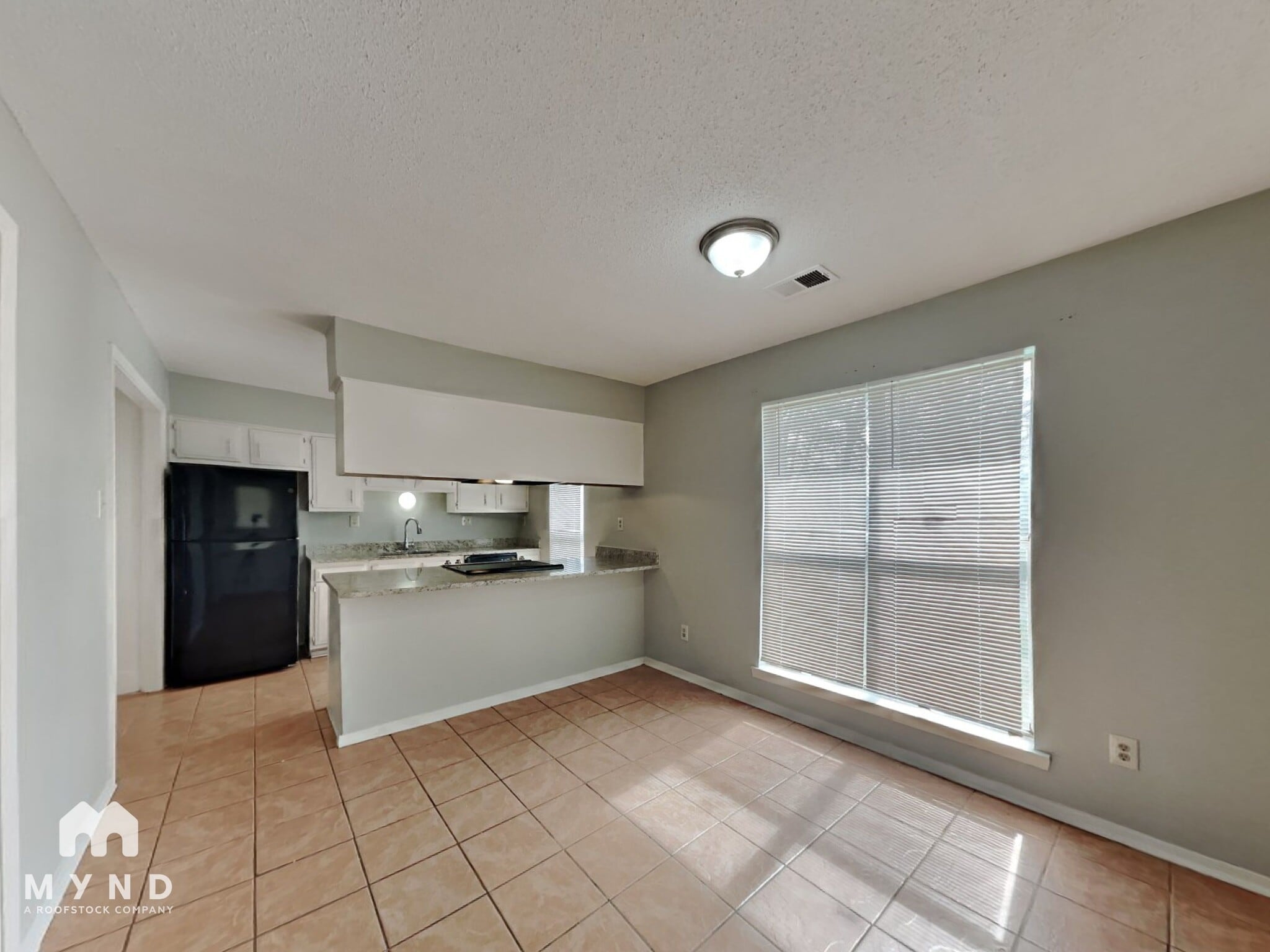 Building Photo - 3355 Carroll Dr