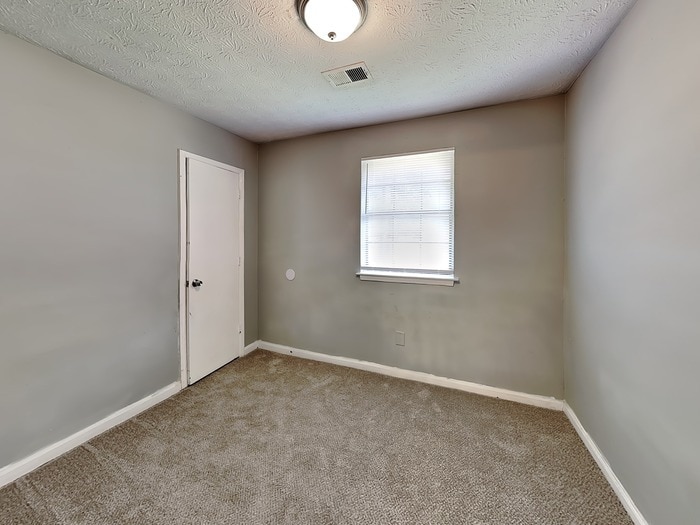 Building Photo - 2093 Drake Ct