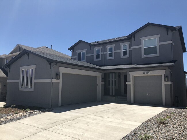 Primary Photo - Newer 5bdrm + Office in D20 North Fork Wit...