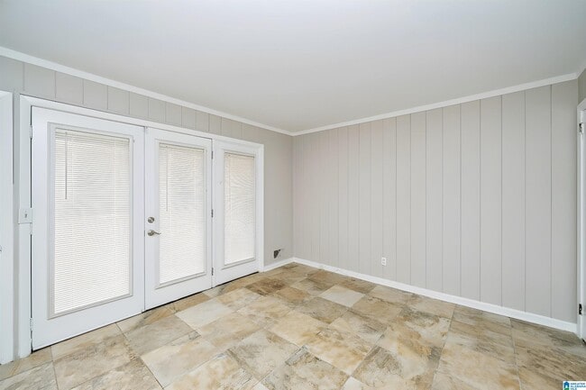 Building Photo - 1213 Oakwood St