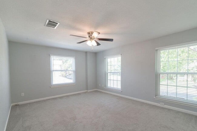 Building Photo - 8319 Columbia Falls Dr
