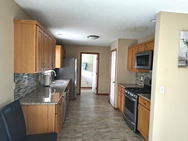 Building Photo - 52212 Evard Dr