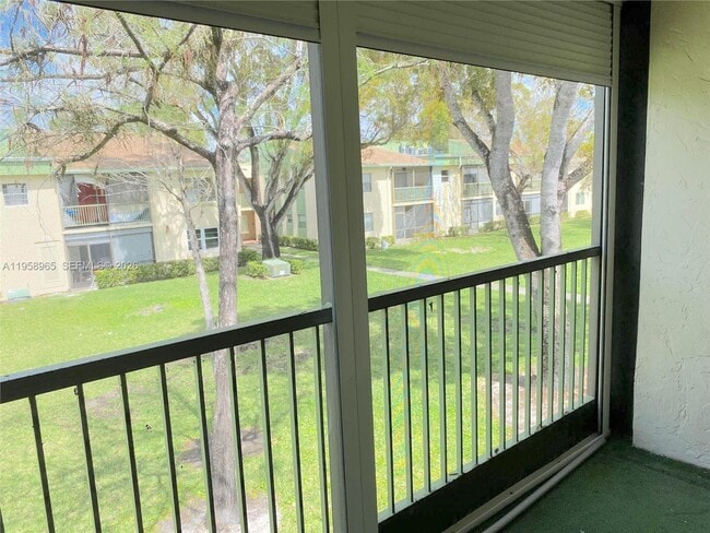 Building Photo - 4271 NW 89th Ave