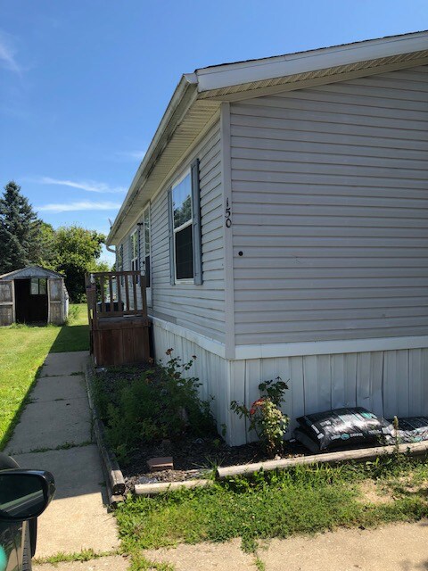 Building Photo - 150 Pheasant Run