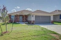 Building Photo - 2401 28th Ter