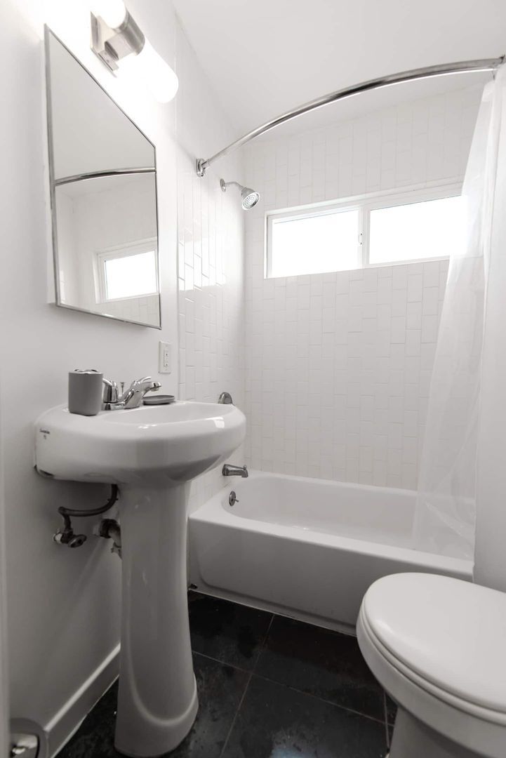 Building Photo - The Sofia