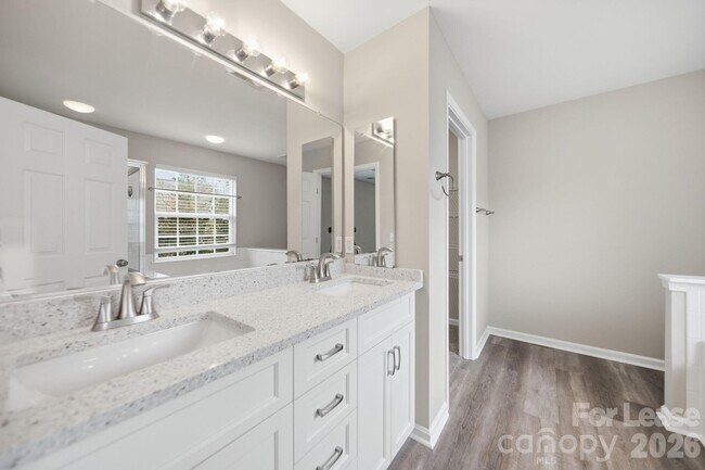 Building Photo - 514 Turning Leaf Way