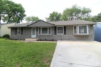 Building Photo - 3 Bedroom 1 Bath House In Mission Kansas