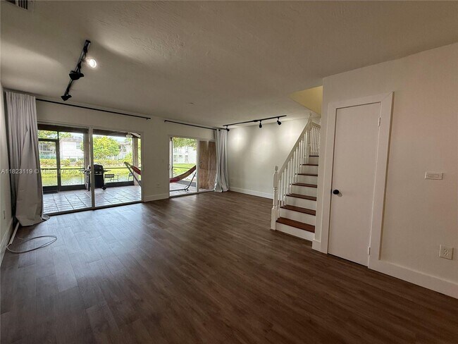Building Photo - 8522 SW 103rd Ave