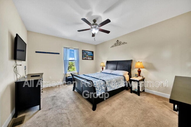Building Photo - 511 Arbor Lake Dr