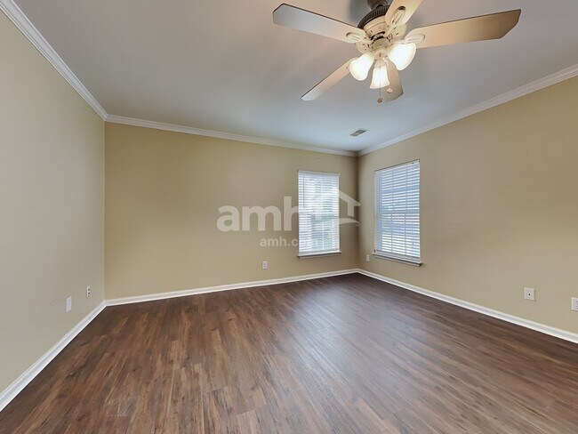 Building Photo - 503 Sparkleberry Ln