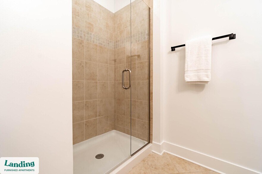 Building Photo - 2101 Lakeside Lofts Cir