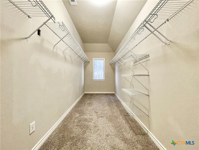 Building Photo - 110 Nick Price Loop