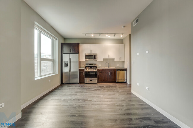 Floorplan - 851 West