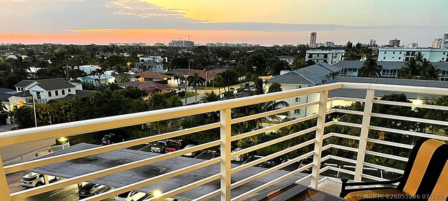 Building Photo - 2851 S Ocean Blvd