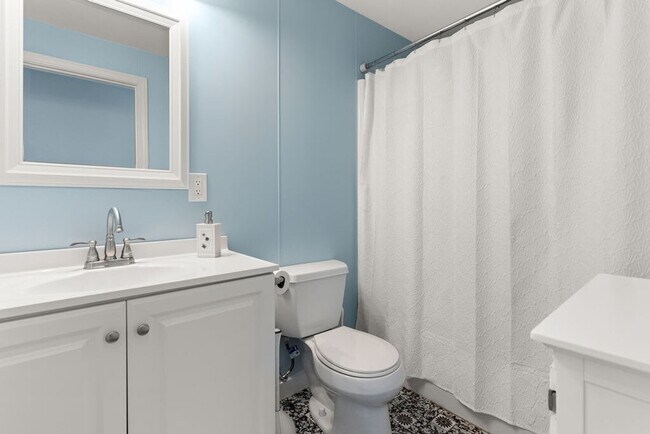 Building Photo - 911 Ocean Blvd