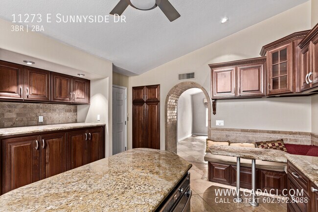 Building Photo - 11273 E Sunnyside Dr