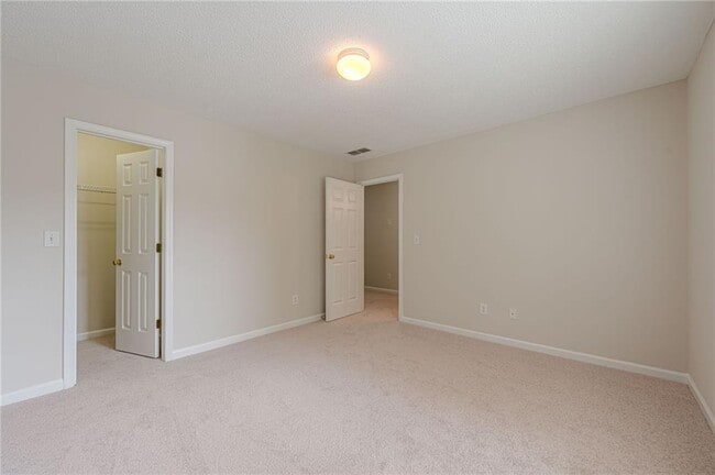 Building Photo - 3614 Gainesway Trace