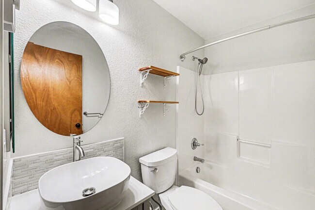 Building Photo - 2250 Marshfield Ln