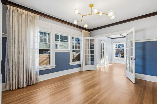 Building Photo - Rare Rental in Old North End with Private Yard & Garage