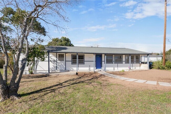 Primary Photo - 4806 Pecan Springs Rd