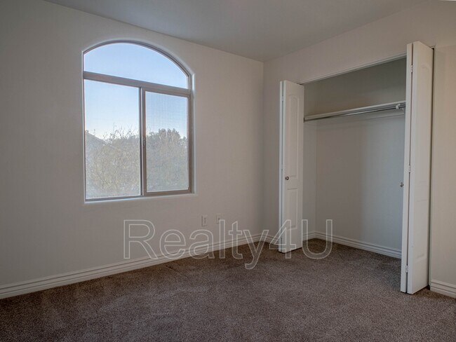 Building Photo - 13341 Copper Park Dr