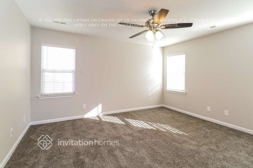 Building Photo - 17311 Commons Crossing Dr