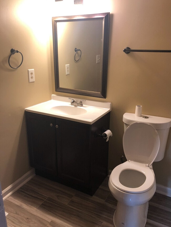 Building Photo - 8547 Westchester Dr