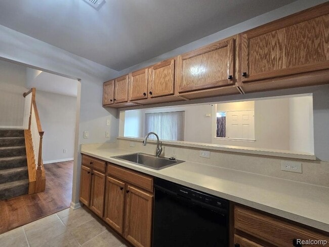 Building Photo - 24015 Fairlane Blvd