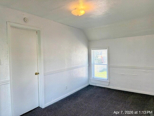 Building Photo - 131 W Lordeman St