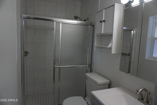 Building Photo - 2331 E Betty Elyse Ln