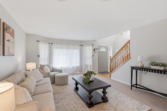 Building Photo - Elegant Executive Home in Desirable Camas – Minutes to SR-14, I-205 & Vancouver