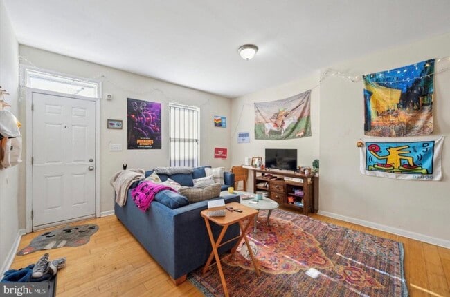 Building Photo - 1531 Fontain St