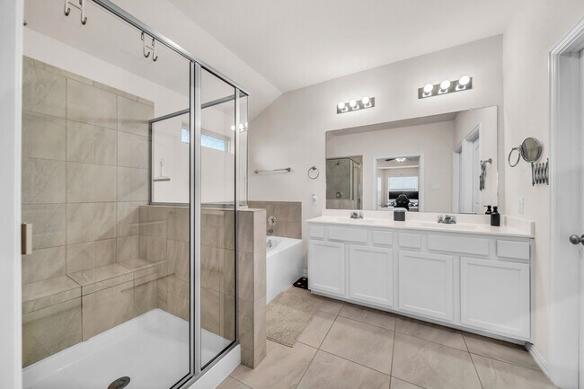 Building Photo - 20267 Creekdale Bend Dr