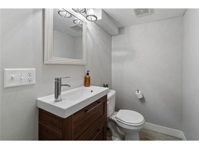 Building Photo - 3409 W 50th St